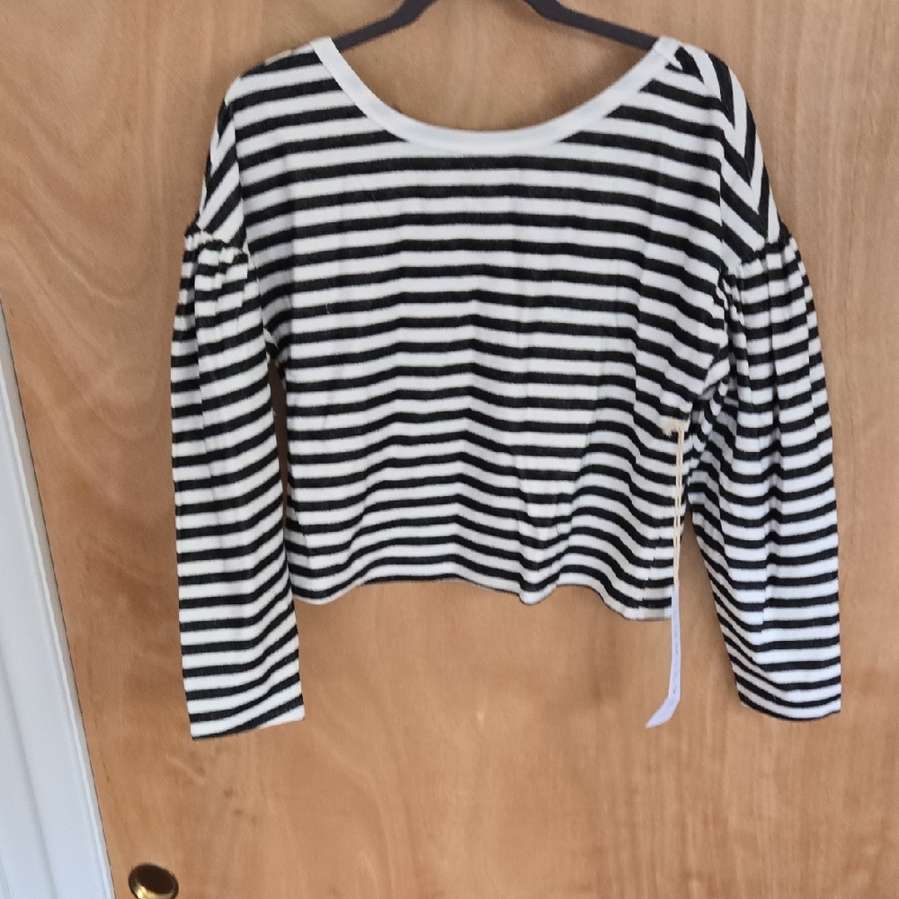 Lumiere, Black and White Striped Women's Top, V Back.